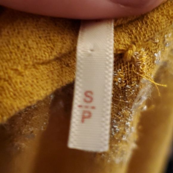 FREE PEOPLE Bohemian embroidered womens crop top 🌼😊🍂 - Picture 7 of 11